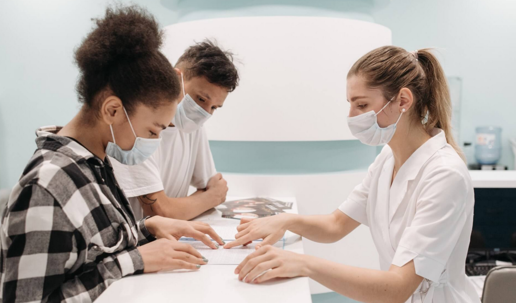 5 błędów popełnianych w komunikacji z pacjentami w aptece 